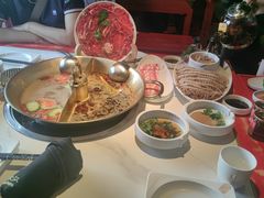 -小龙翻大江文化火锅(宽窄店)