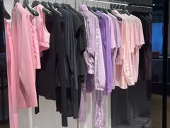 -GIVENCHY(佛罗伦萨小镇奥莱店)