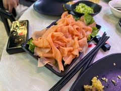 -今日潮牛(张江万科翡翠公园店)