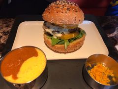 芝士瀑布汉堡-Lets burger非常汉堡·环球风味(蓝色港湾店)