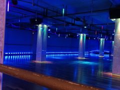 -奔马滚轴溜冰场