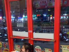 -塔斯汀中国汉堡(白云京溪地铁站店)