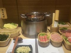 -独食火锅·半米屋台(直营总店)