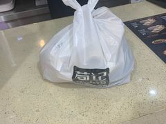 -荀记肉夹馍(三八家乐福店)