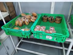 -炉边皮皮·烘焙甜品工厂店