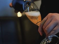 -wineapp葡萄酒餐吧(外滩金融中心店)