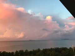 -三亚湾海居铂尔曼度假酒店