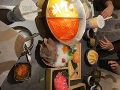 -湊湊火锅·茶憩(杭州湖滨银泰in77店)