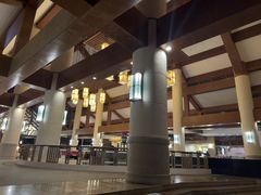 -亚龙湾喜来登·美景台大堂吧