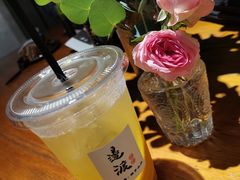 橙子柠檬茶-邊渡咖啡