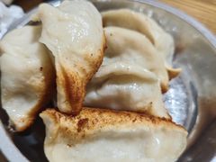 -黄阿姨锅贴大王(万航渡路店)