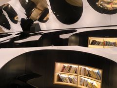 -涨巢·潮玩水疗局