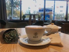 -ZING COFFEE 镜咖啡