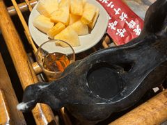 -老牌坊云南鱼豆花火锅(爱建店)