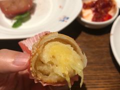 金牌榴莲酥-南拳十三姨·潮汕砂锅粥(世纪金源店)