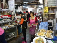 自助取餐区-陈根记大牌档