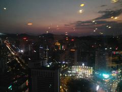 -世贸旋转自助餐厅(360°高空观景店)