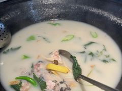 -陈大锅·岳阳鱼馆·地道岳阳菜(美食街店)