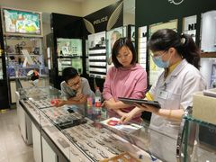 -宝岛眼镜(群光广场店)