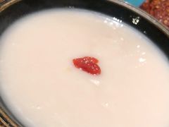 -老牌坊云南鱼豆花火锅(爱建店)
