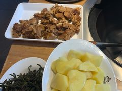 -营信刘罗锅铁锅炖(民主店)