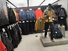 -迪卡侬(环球港店)