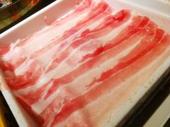 五花肉-温禾牛·和牛寿喜烧自助火锅(恒基名人店)