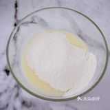 好吃到流泪的香葱肉松蛋糕卷，咸香不腻，做法简单