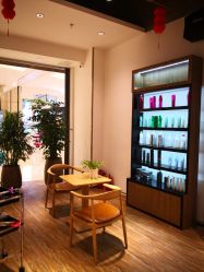 -Mentor Hair Salon