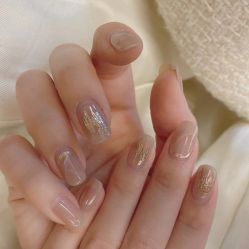 -悦指间美甲美睫