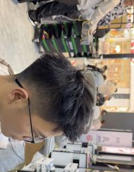 点击看大图 -藤野造型烫染·漂发