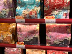 零售区-良品铺子(五角场万达店)