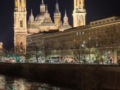 -皮拉尔圣母圣殿主教座堂