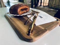 -VERIE BAKEHOUSE