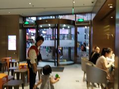 大堂-海底捞火锅(金山百联店)