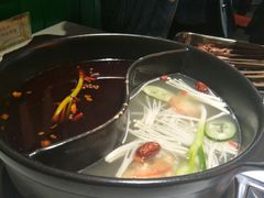 -钢管厂五区小郡肝串串香(滨江店)