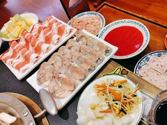 -沸炉重庆老火锅(军事博物馆店)