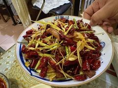 香茅草五花肉-蜗牛小馆醉乡民谣云南菜(惠新西里店)