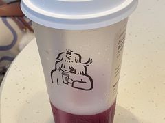-喜茶(迪士尼小镇·平行宇宙店)