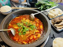 -灶知轩湘西石锅鱼(万佳广场店)
