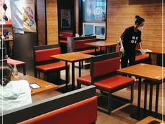 用餐区-管氏翅吧(护国寺店)