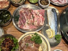 -韩景台烤肉(八大处店)