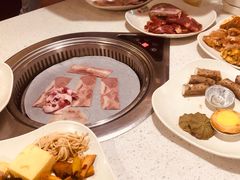 -佰烧海鲜烤肉火锅自助(世茂国际广场店)