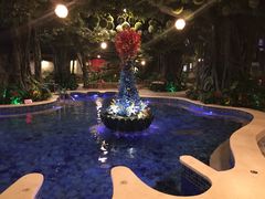 -泉城欧乐堡戏水湾艺术养生温泉