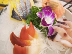 -青瓦餐厅·生鱼片·韩园烤肉(西塔店)