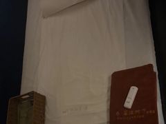 -泰·菩提树下[泰式按摩x精油SPAx肩颈头疗](新景店)