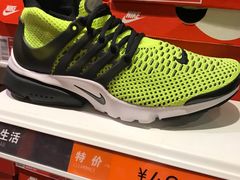 -NIKE佛山胜利换季优惠店