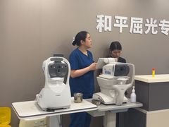 -上海大学附属上海和平眼科医院