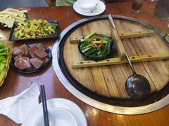 -曹丞相·地锅鸡·地锅鱼(武林店)