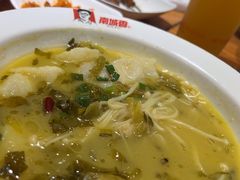 -南城香·饭香串香馄饨香(青年路店)